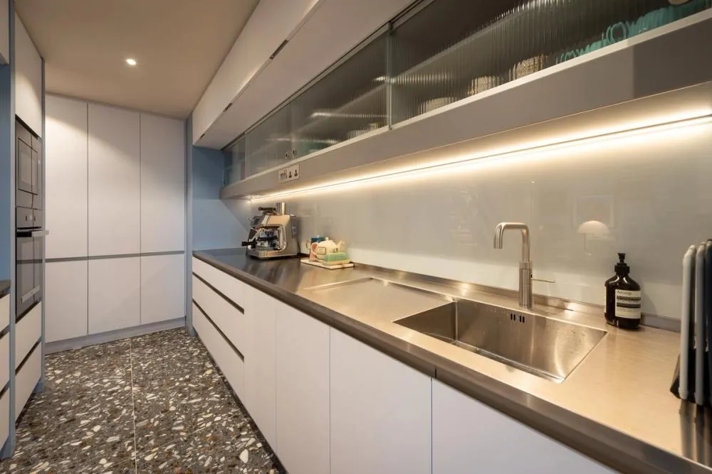 Image of Gilbert House 4